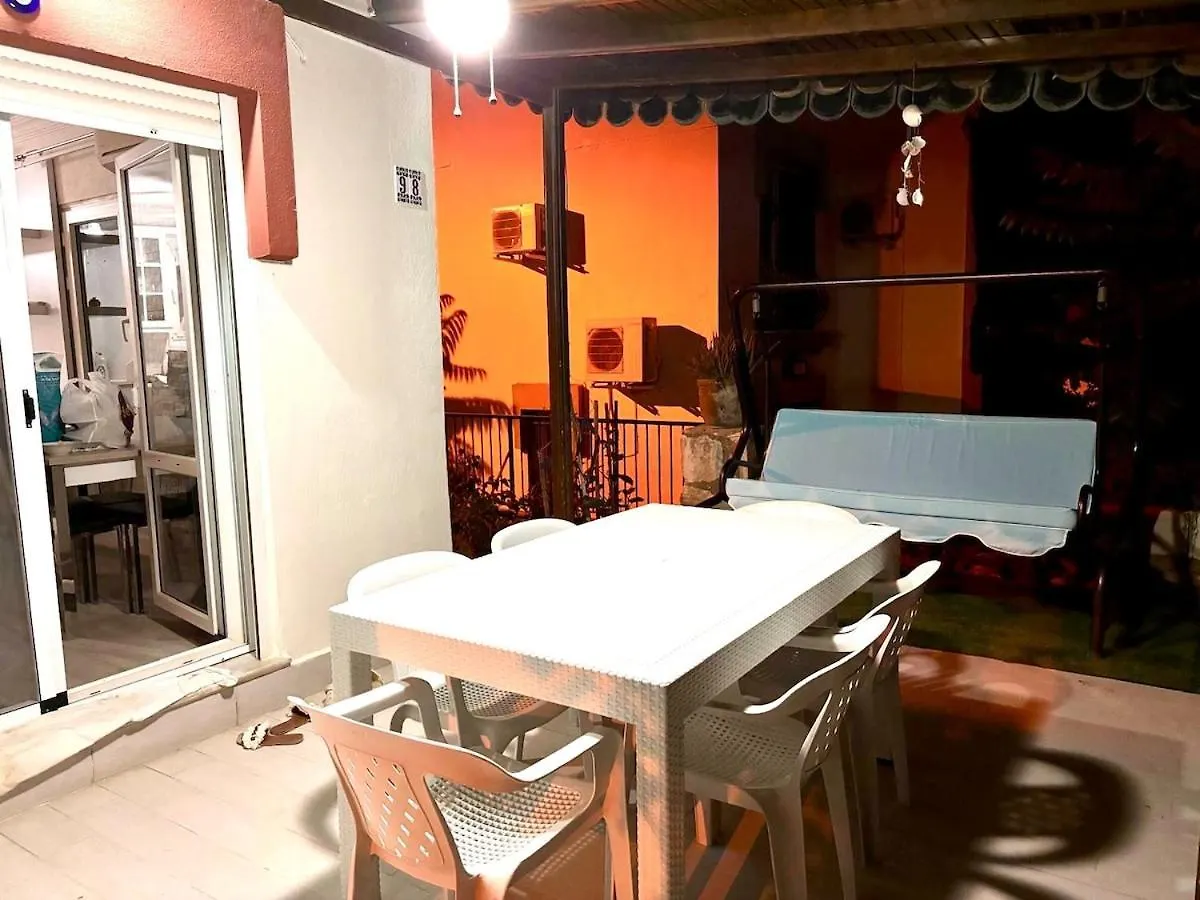 Triplex Family House, Kusadasi
