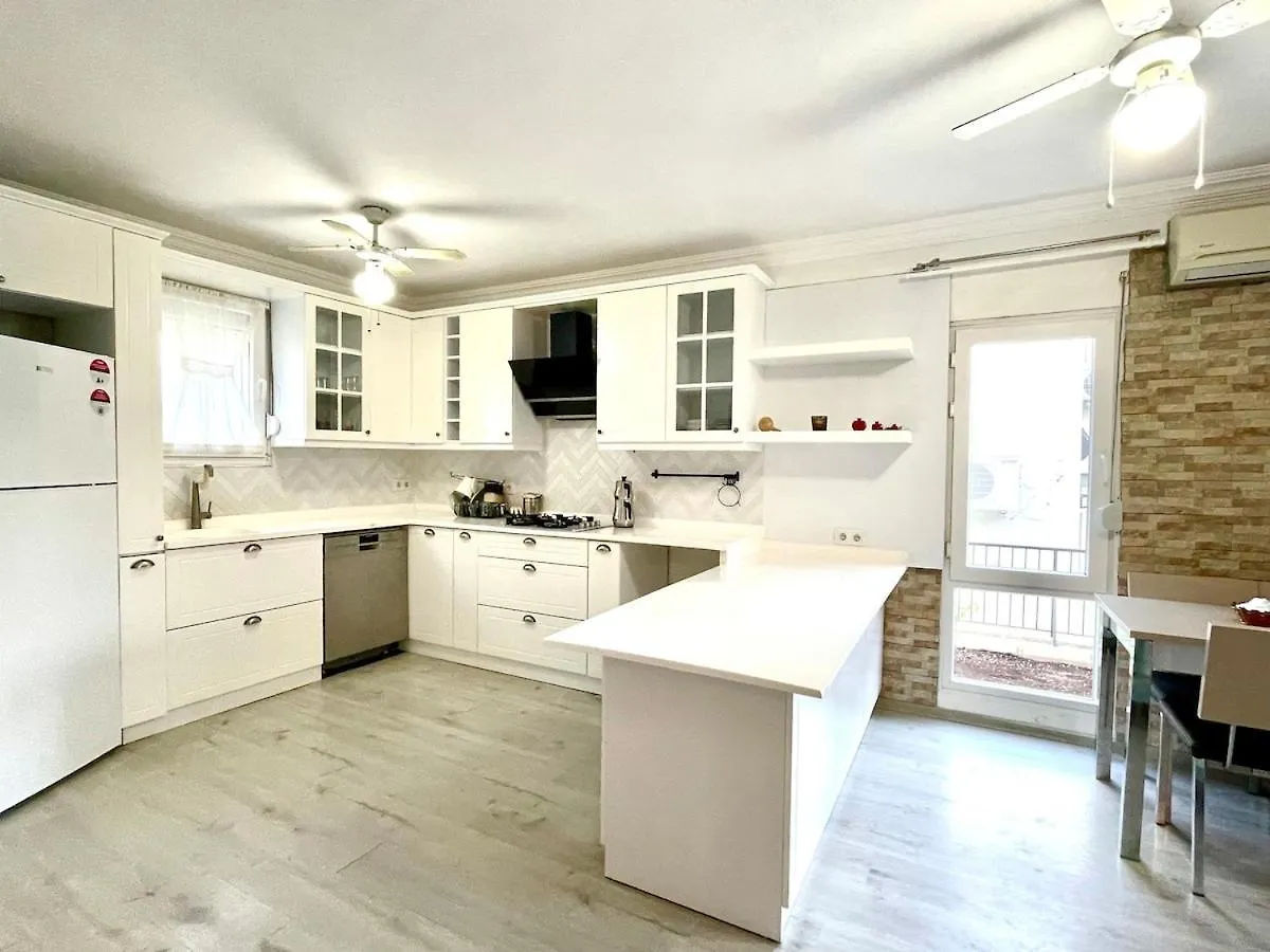 Villa Triplex Family House, Kusadasi